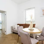 Wiktoryn 21 Citysphere Premium 2